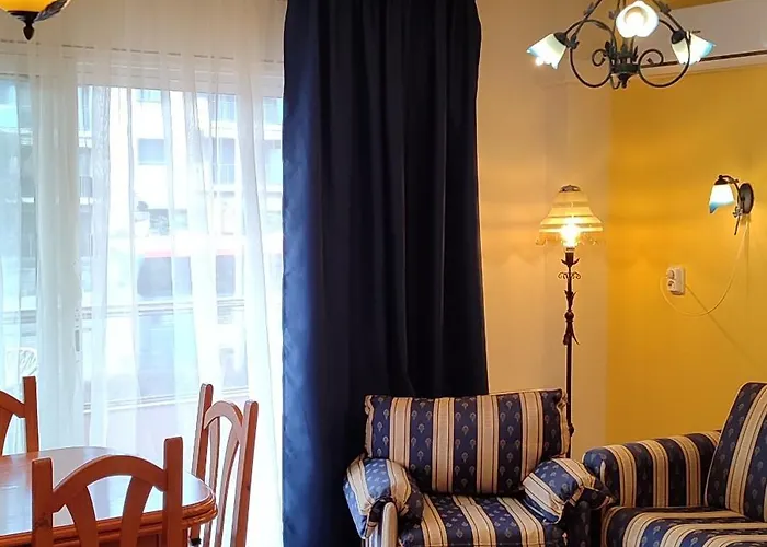 Duplex 2-bedroom Family F&f Apartman