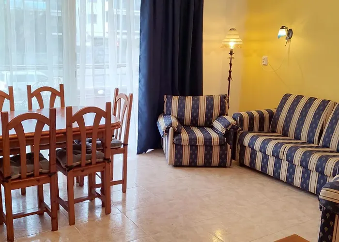 Duplex 2-bedroom Family F&f Apartman Lloret de Mar